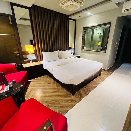 Lahore Continental Hotel Zewnętrze zdjęcie